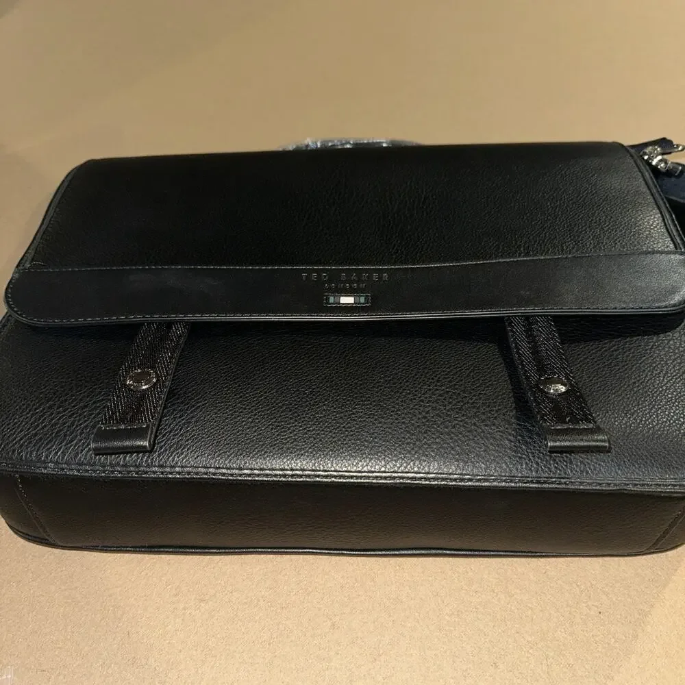 Ted Baker Irvine Pebbled Magnetic Snap Messenger Bag
